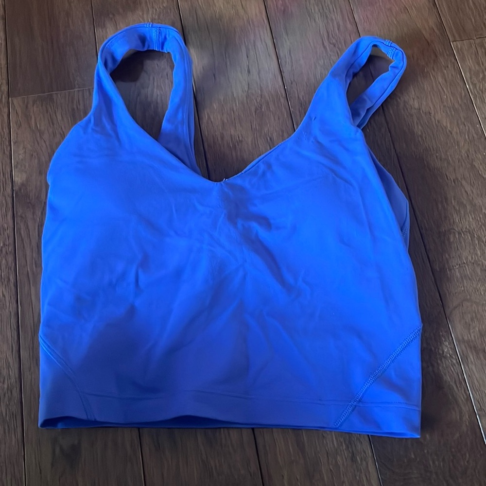 Lululemon purple aline tank looks blue in photos, but barely won size 0